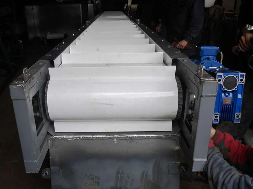 Trakasti transporteri Metal Mix BP 2